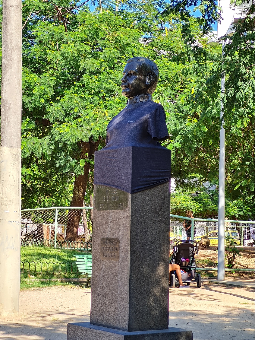 busto coronel